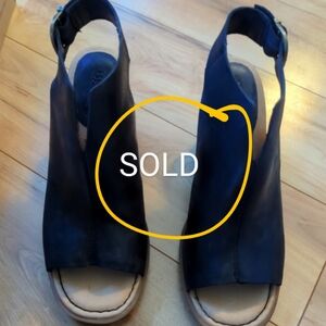 New Born Leather Women Sandals size 9M